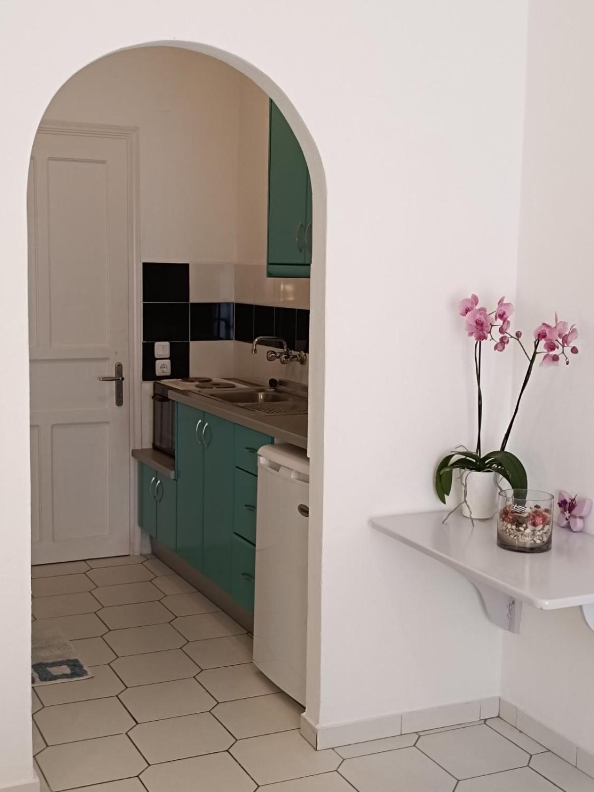 Philippos Apartments 아카라비 외부 사진
