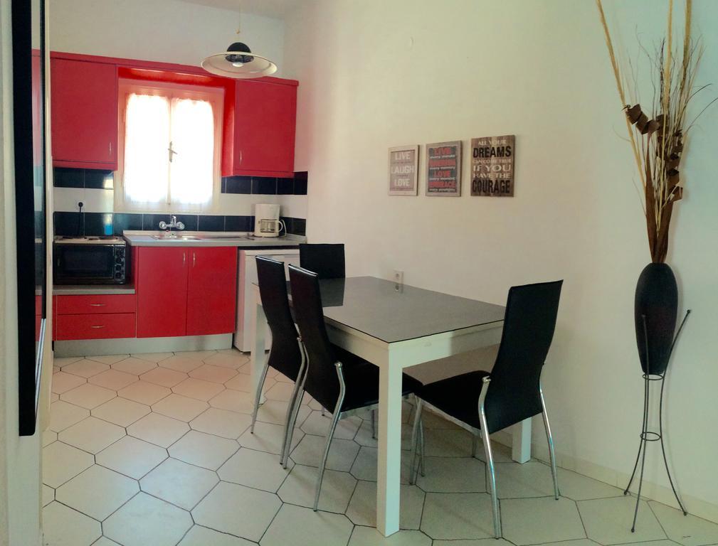 Philippos Apartments 아카라비 외부 사진